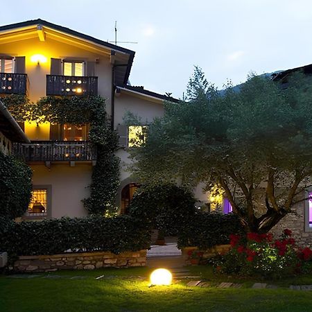 Bed And Breakfast Casa Del Nonno Adrara San Rocco Bagian luar foto