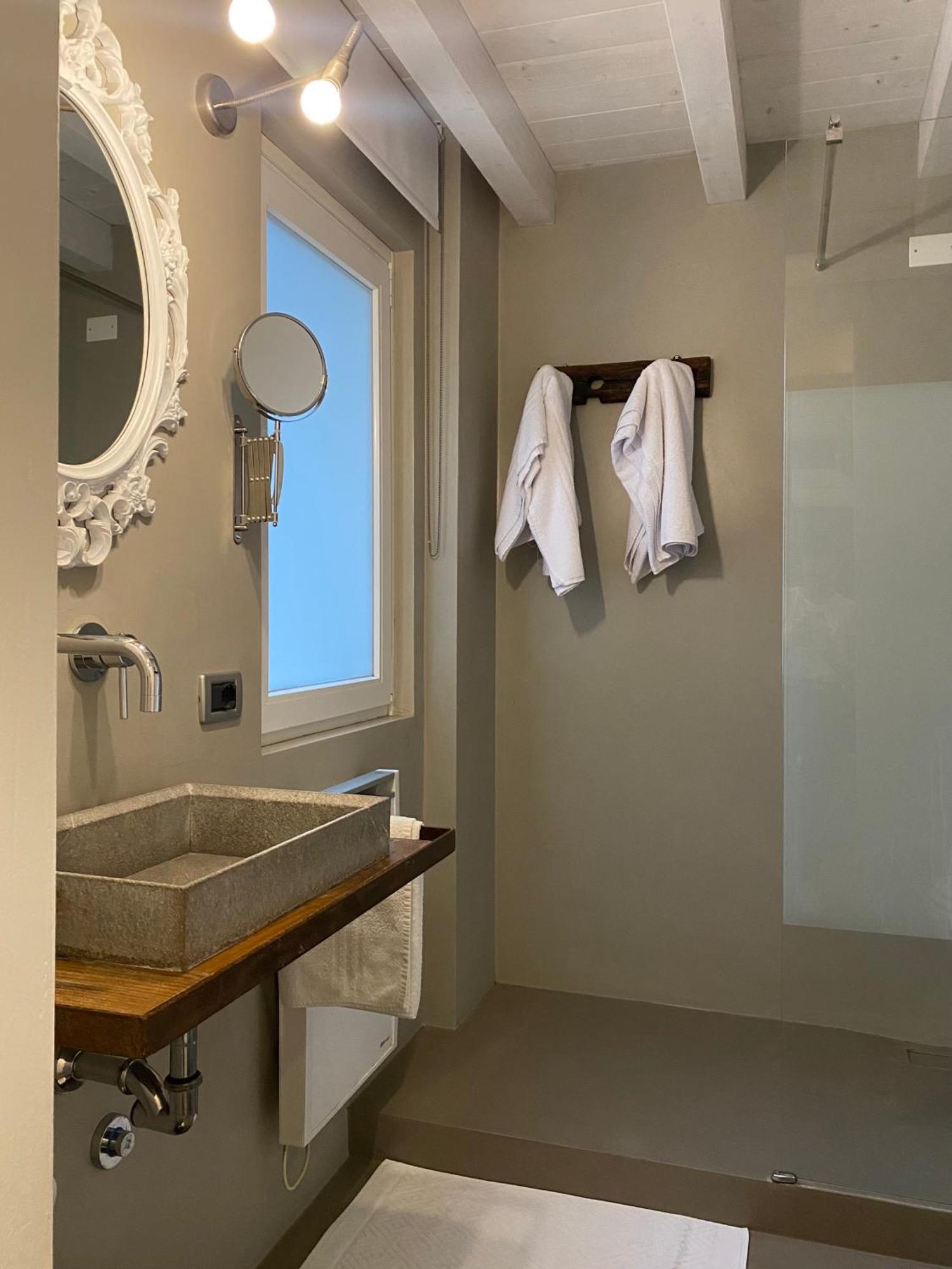 Bed And Breakfast Casa Del Nonno Adrara San Rocco Bagian luar foto