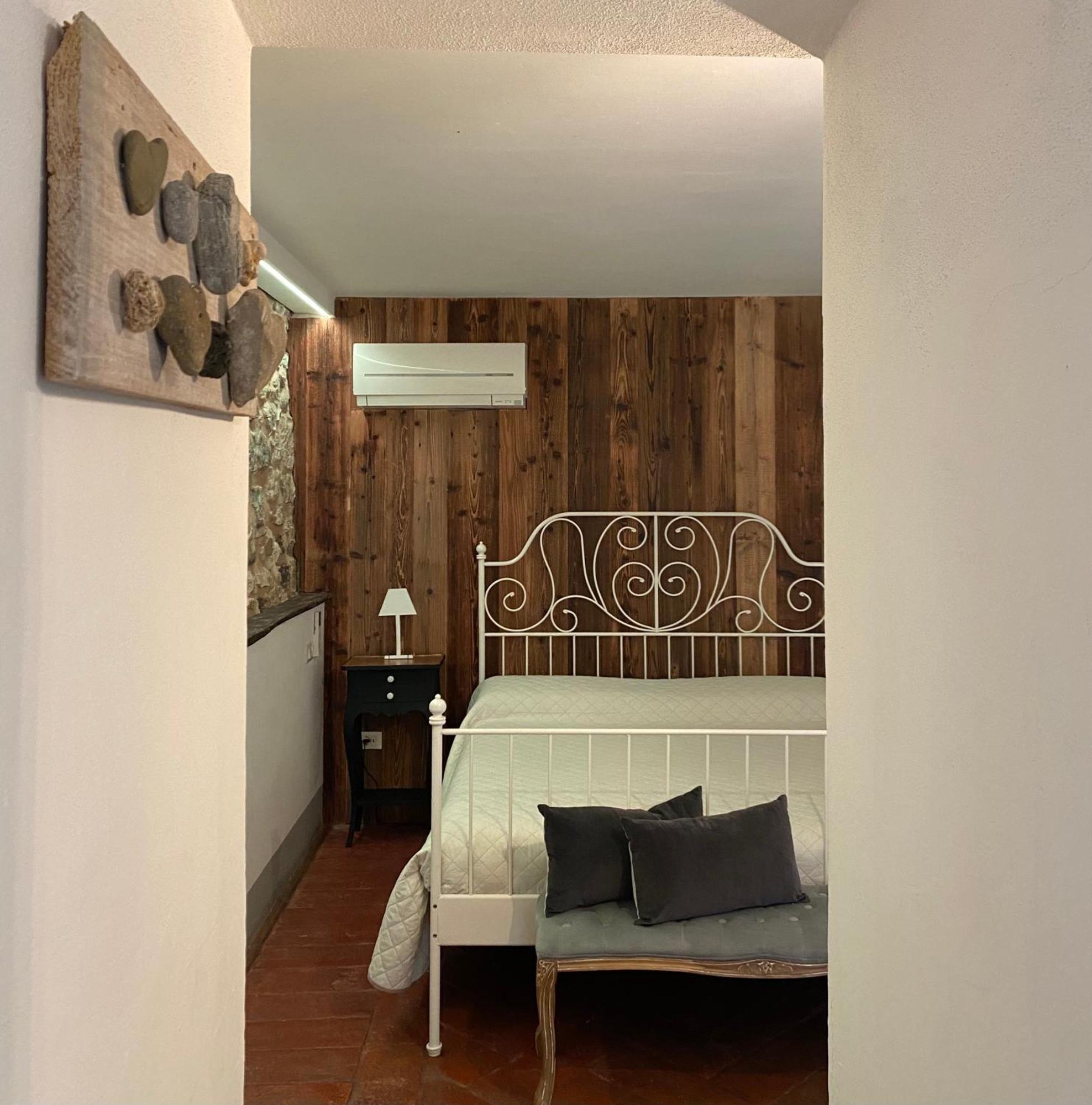 Bed And Breakfast Casa Del Nonno Adrara San Rocco Bagian luar foto