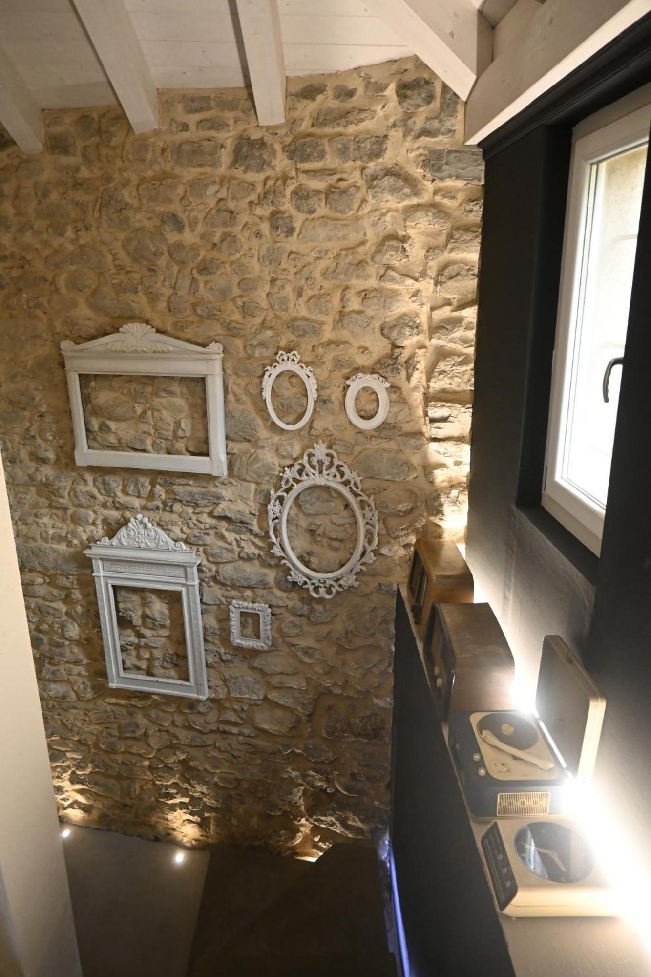 Bed And Breakfast Casa Del Nonno Adrara San Rocco Bagian luar foto