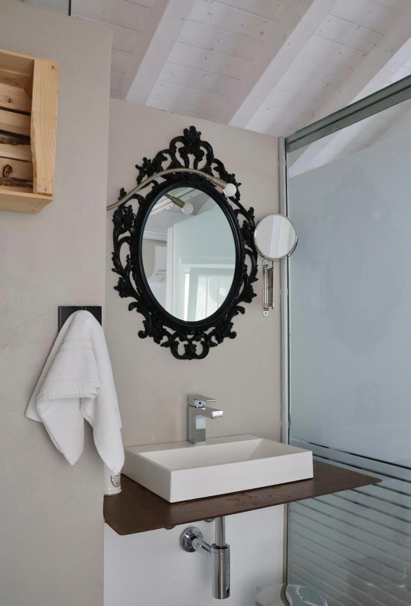Bed And Breakfast Casa Del Nonno Adrara San Rocco Bagian luar foto